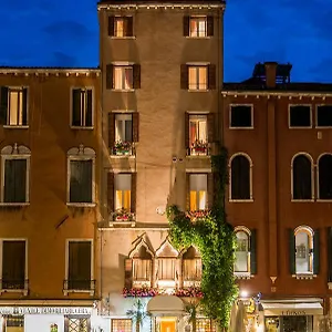 *** Otel Santo Stefano İtalya