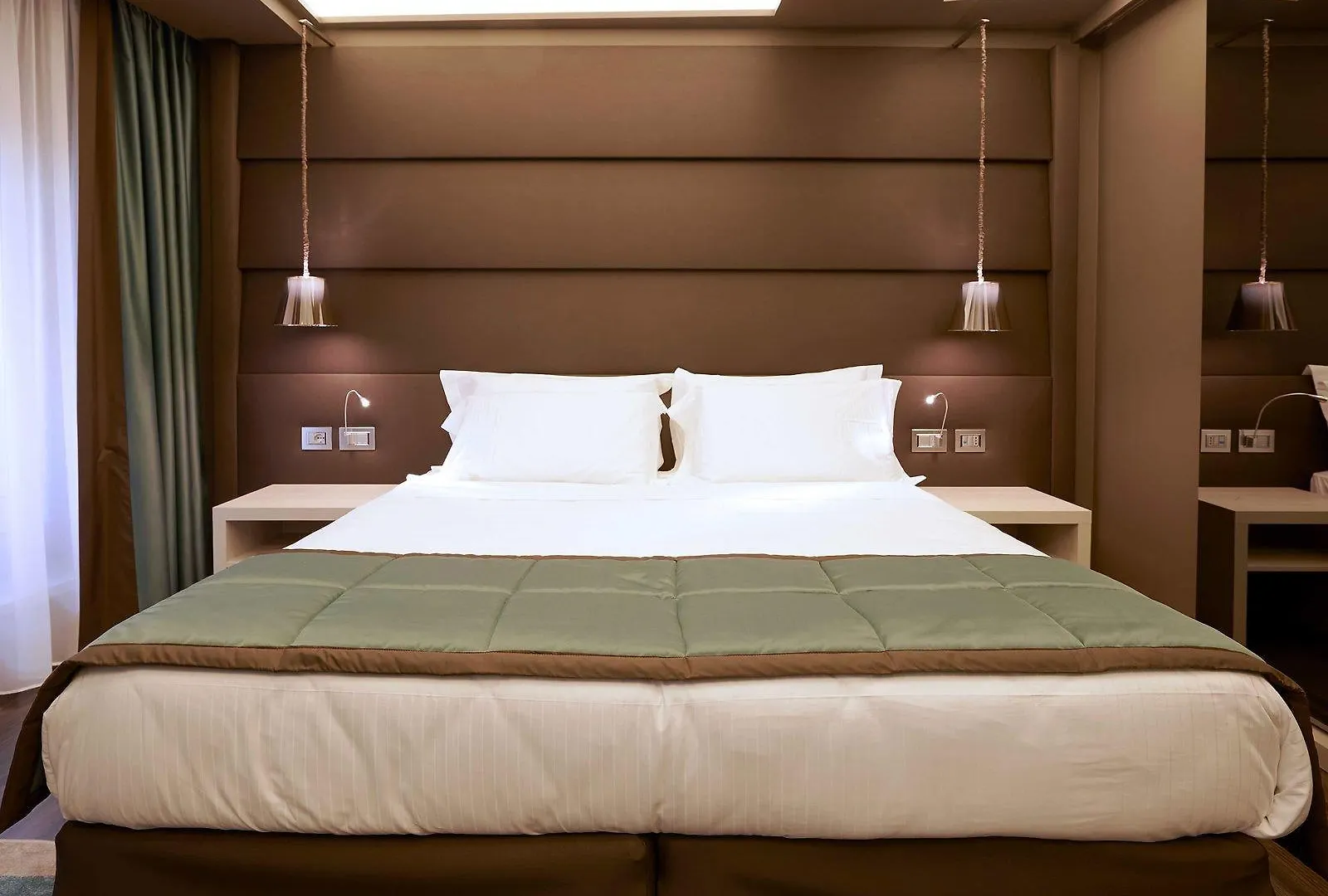 *****  Harry'S Bar Trevi Hotel & Restaurant Рим Италия